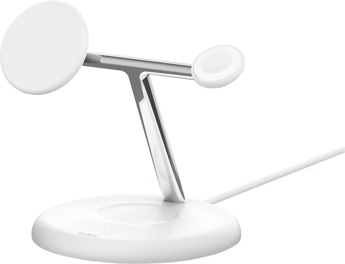 Belkin BoostCharge Pro 3-i-1 Qi2 trådløs opladningsstander (hvid)